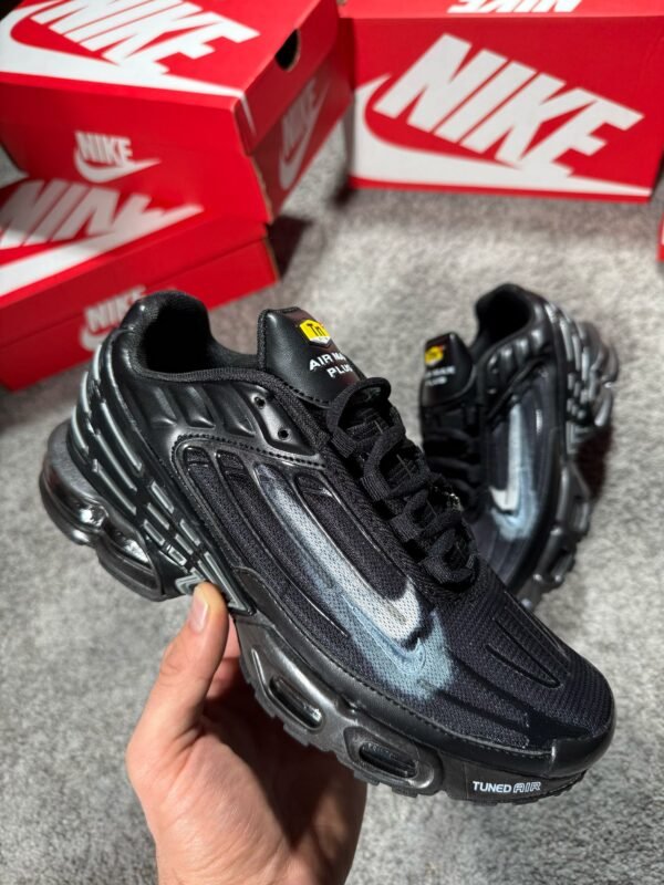 Zapatillas Nike Tuned – Modelo 2024