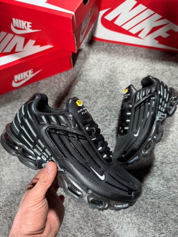 Zapatillas Nike Tuned – Modelo 2024
