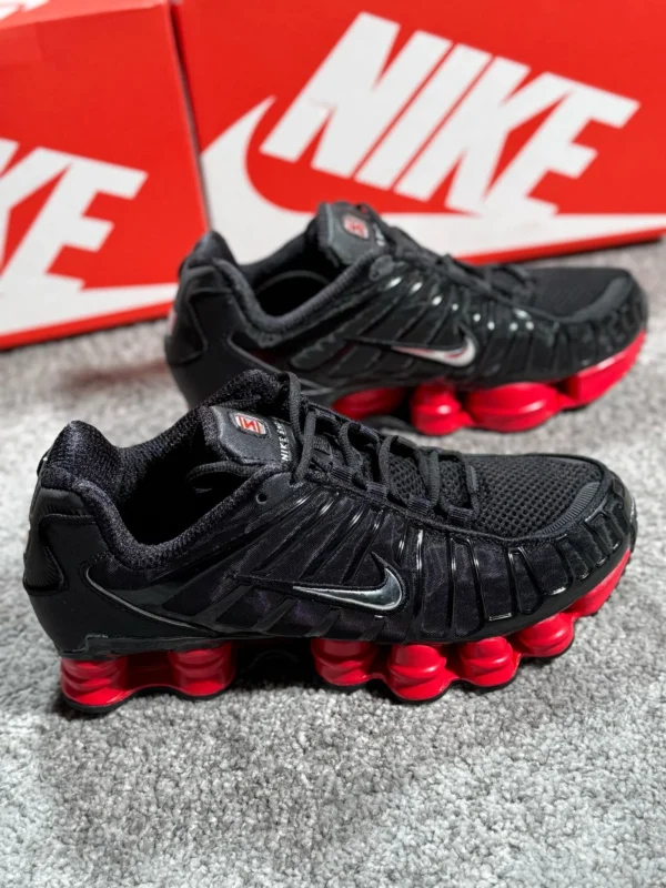 Nike Shox Negras
