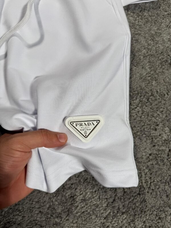 Conjunto corto Prada white - Imagen 3