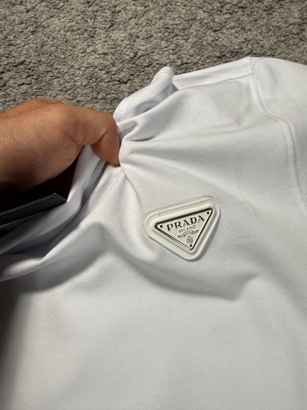 Conjunto corto Prada white - Imagen 4