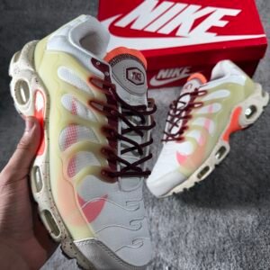 Nike Terrascape Blancas y Beige