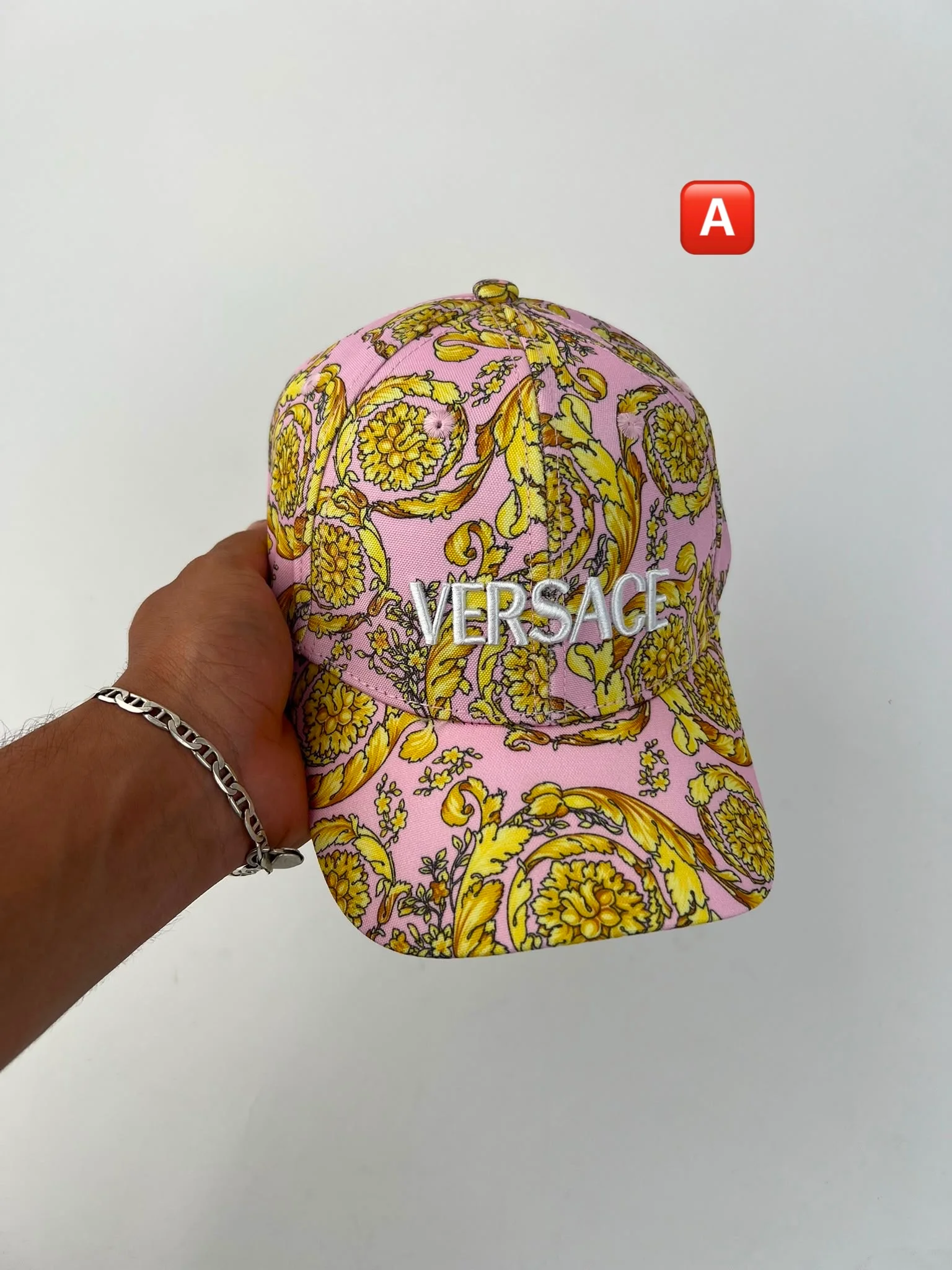 Gorra Versace