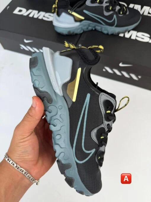 Nike React