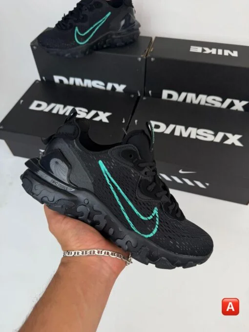 Nike React