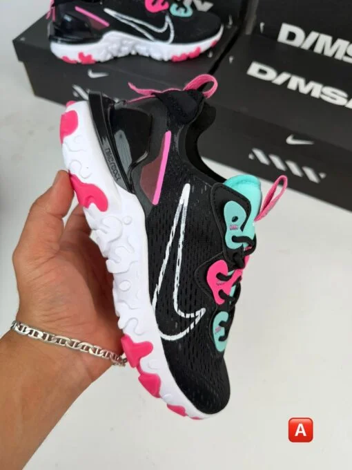 Nike React
